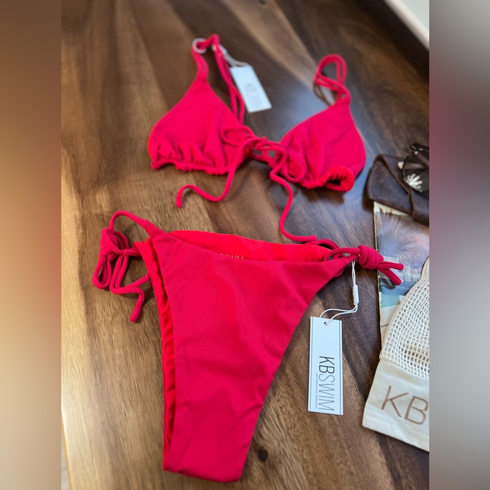 KB SWIM • BERMUDA TOP & BOTTOM • Color: Cherry (Rib) - Picture 6 of 9